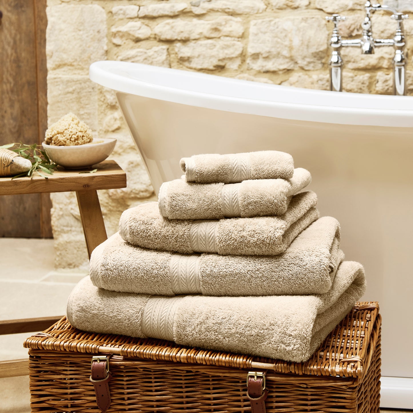 Renaissance Hand Towel Driftwood